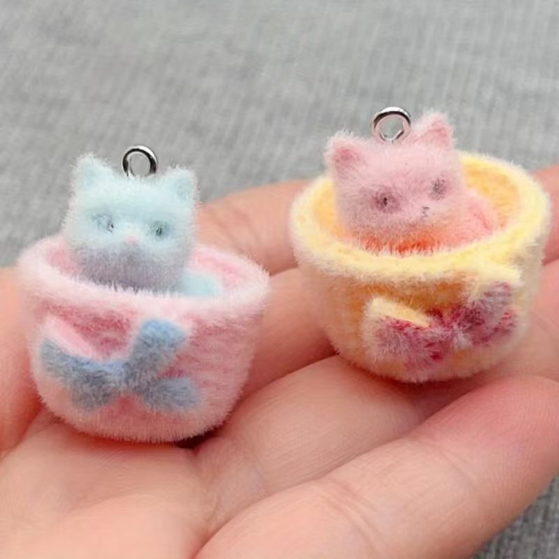 4 Stück 3D-Plüsch-Katzenanhäng – Resin Art Store Bewertung und Preis