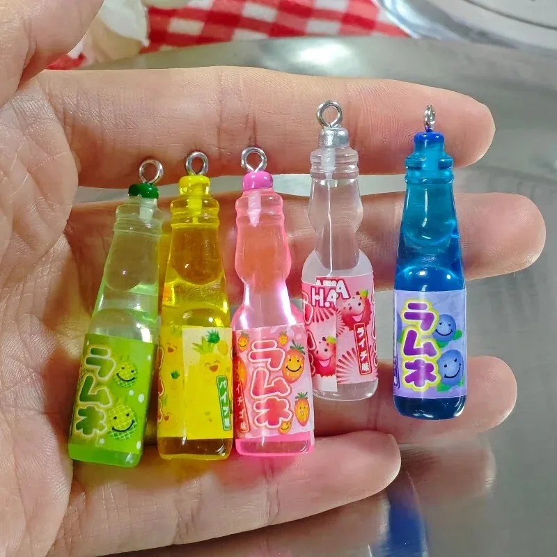 10 Stück kleine Getränkeflasch – Resin Art Pendant Bewertung und Preis