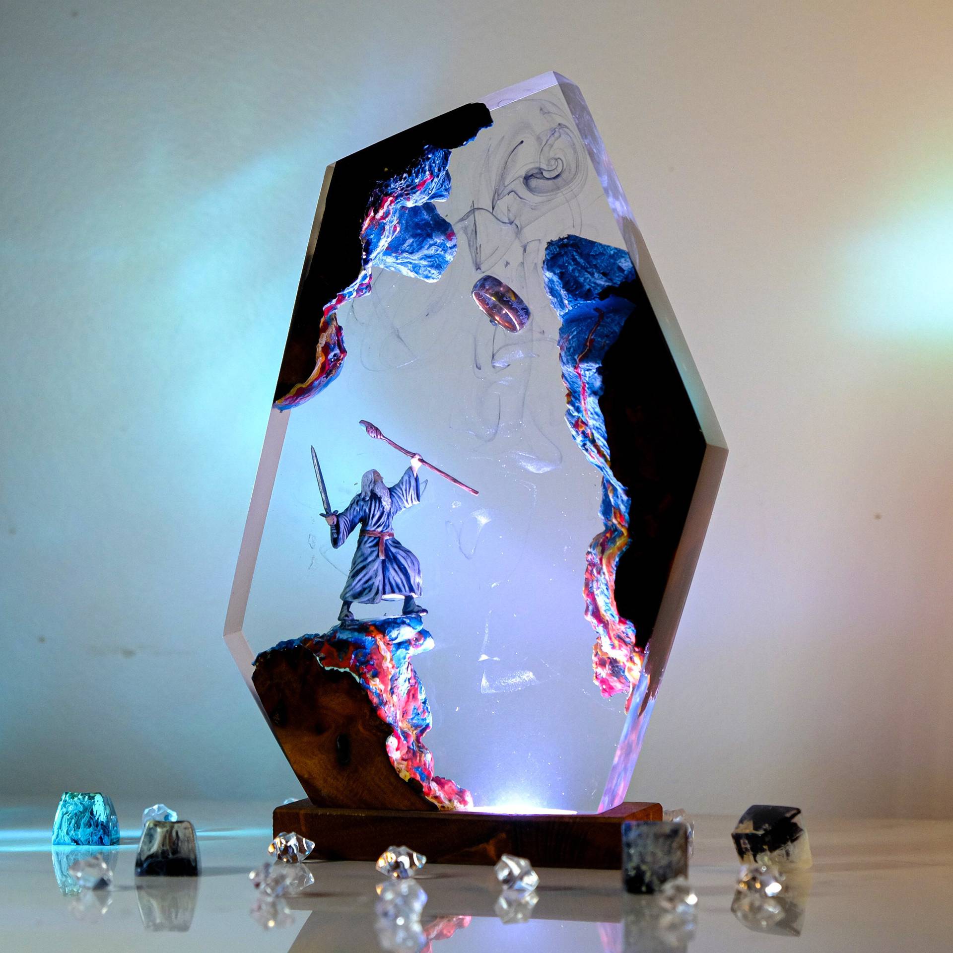 Film-Szenen-Figur Tischlampe a – Resin Artist Bewertung und Preis